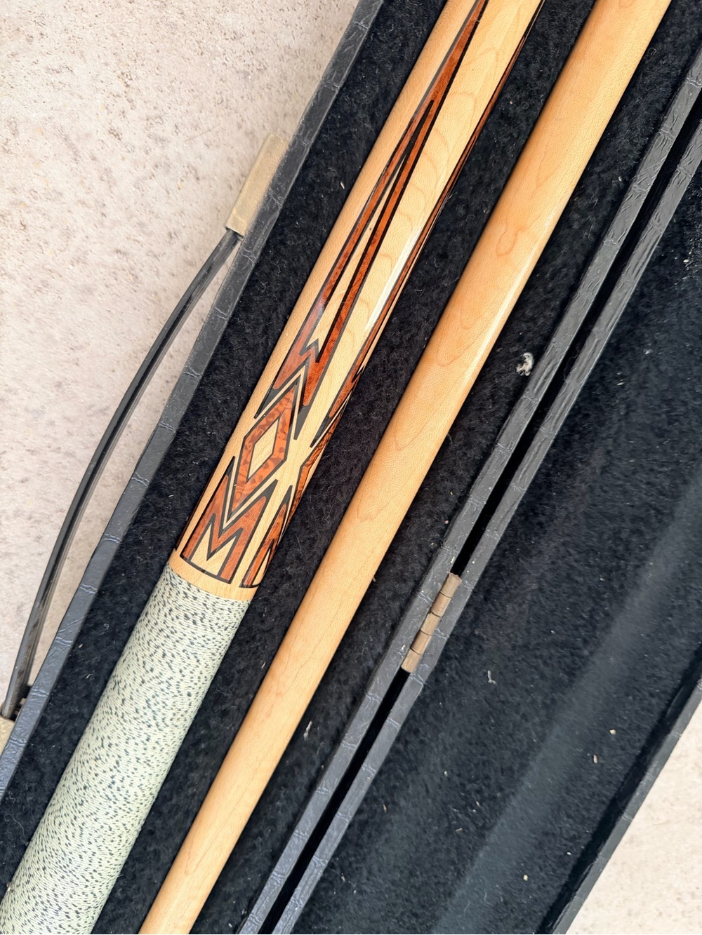 Custom Two-Piece Pool Cue with Decorative Wood Inlay and Grey Wrap with case - Picture 4 of 8